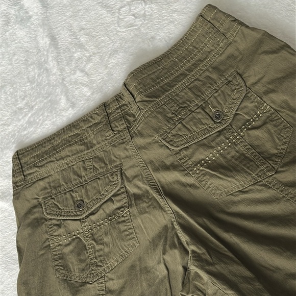 KUHL Women Kontra 6" Inseam Pockets Stretch UPF 50 Outdoor Hiking Shorts 8 Green - Picture 3 of 10